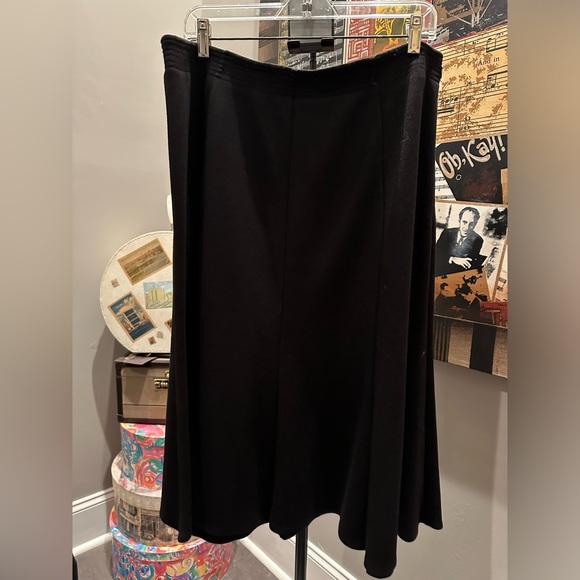 EUC Black Charter Club Swing Skirt - Picture 3 of 8